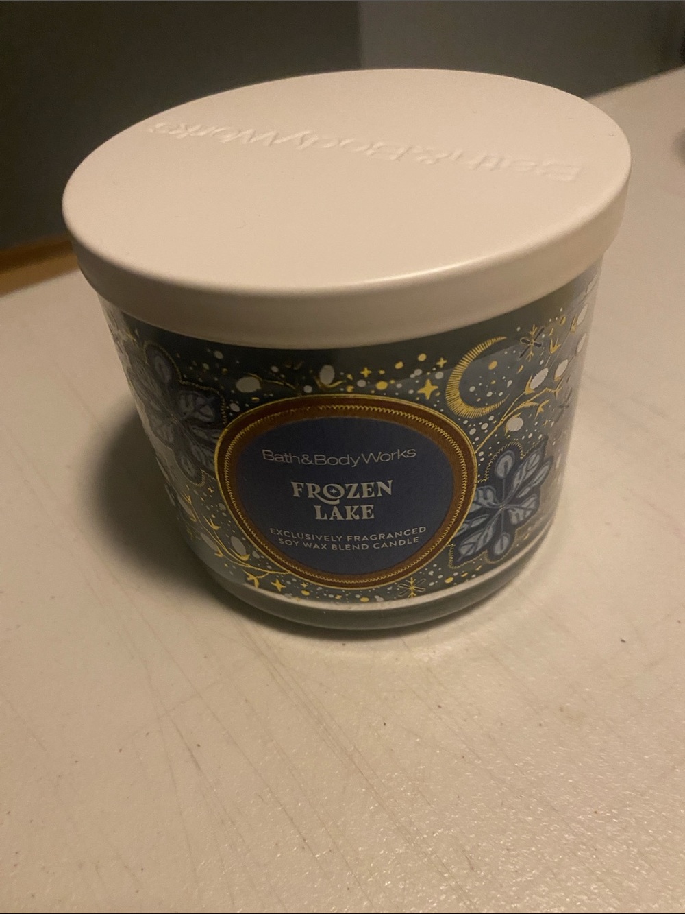 Bath & Body Works Frozen Lake 3 Wick Candle — Blue & Gold Accents-New